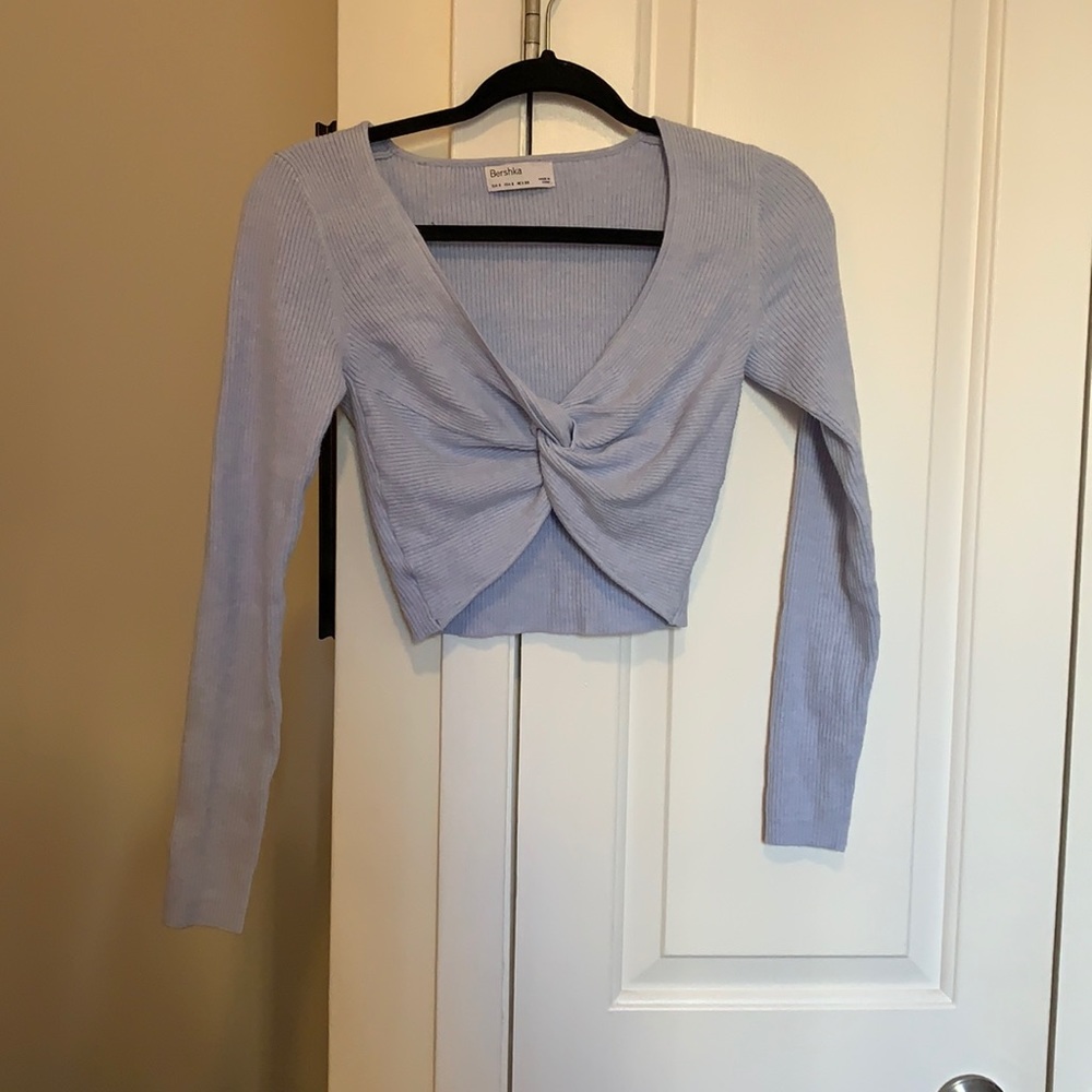 Bershka light blue cropped sweater with twist front